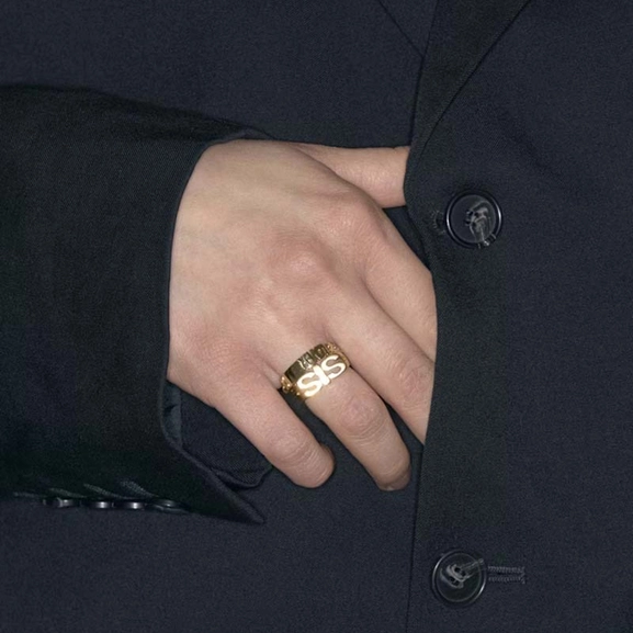 Sis Ring Gold - Maria Black - Snabb frakt & paketinslagning - Nordic Spectra