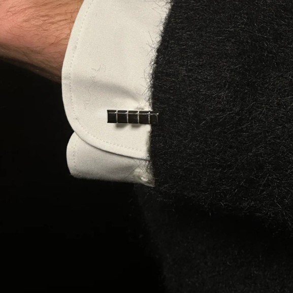 CUBE Manschettknappar Guld - AROCK - Trendiga herrsmycken - Nordic Spectra