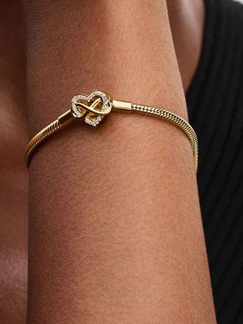 563758C01-pandora-berlockarmband-2