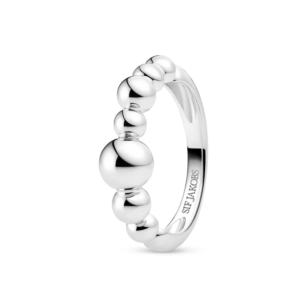 Bormio Ring i silver med mjuka volymer och stilren design