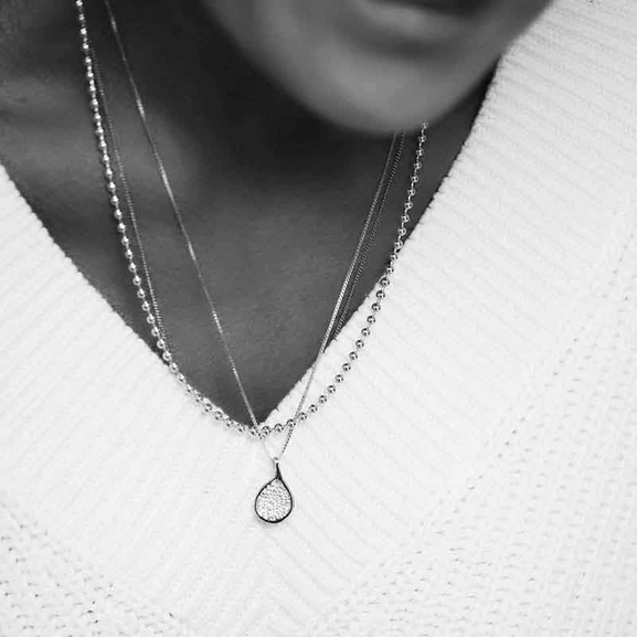 Fig Necklace Silver - Emma Israelsson - Suuri valikoima & ilmainen lahjapaketointi - Nordicspectra.fi