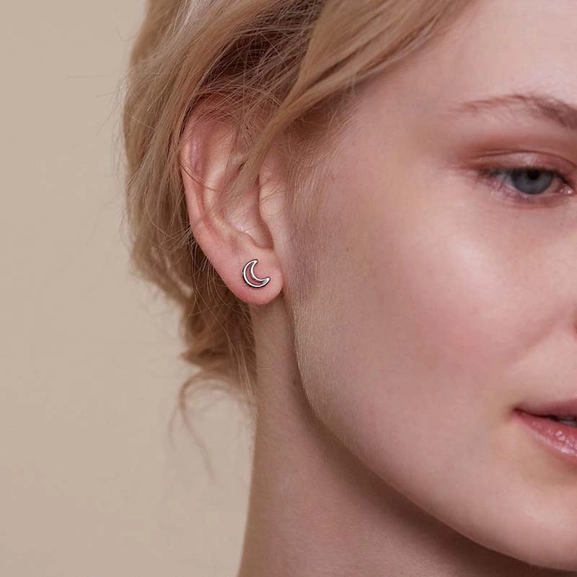 Callisto Studs Gold - Edblad - Snabb frakt & paketinslagning - Nordicspectra.se