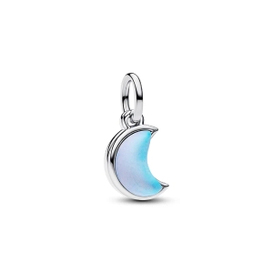 Funkelnder Halbmond-Anhänger in Silber aus der Pandora Moments Kollektion.