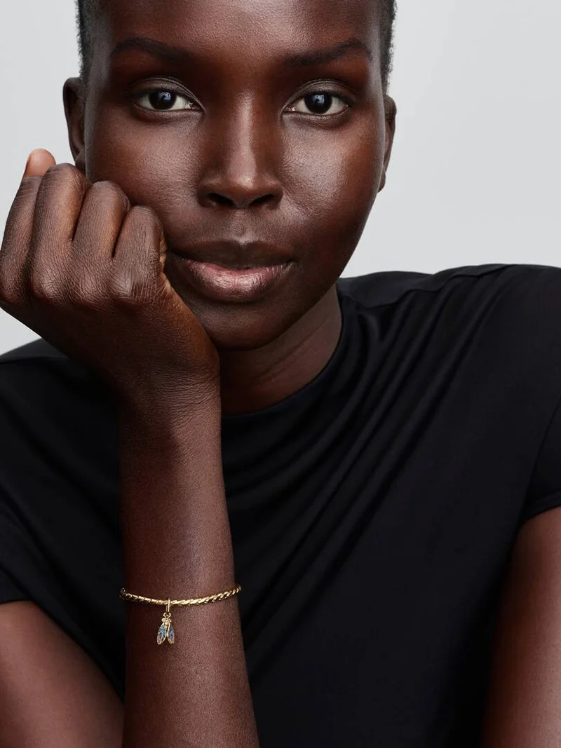 Cikada Hängberlock Guld från Pandora med skimrande vingar