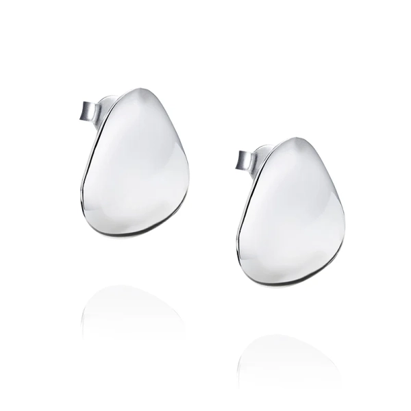 Ohrringe aus Silber in Blütenblattform