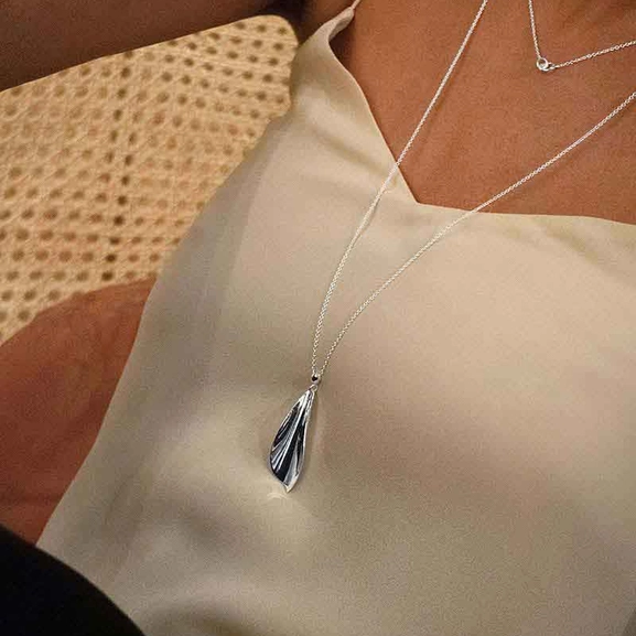 Gardenia Necklace Drakenberg Sjölin, Schneller Versand - Nordicspectra.de