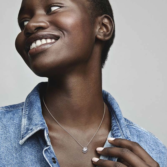 Rechteckige Funkelnde Strahlenkranz Collier-Halskette von PANDORA, Schneller Versand - Nordicspectra.de