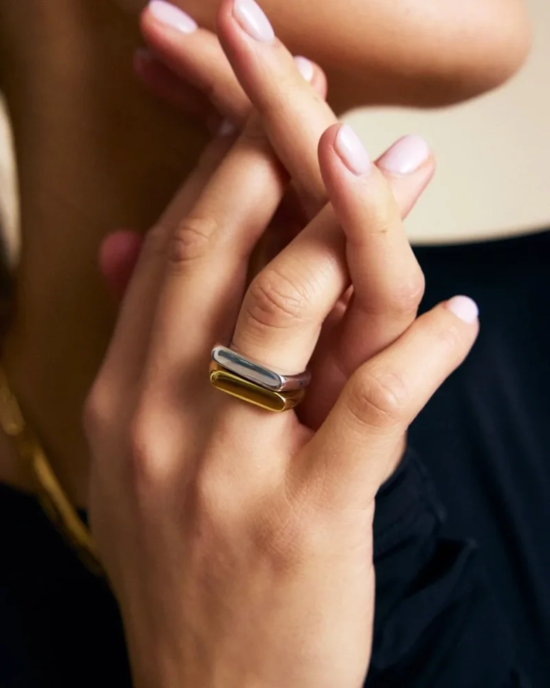 Charlie Signet Ring Gold - Edblad - Snabb leverans - Gratis paketinslagning