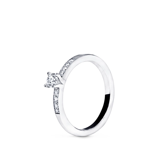Sofia Solitaire Ring With Side Stones 0