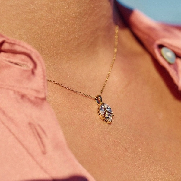 Blossom Necklace Gold - Edblad - Snabb frakt & paketinslagning - Nordicspectra.se