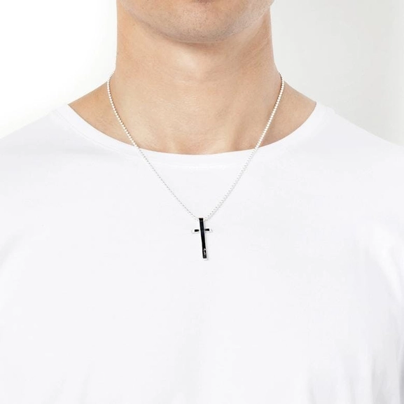 Little Simon Cross Pendant - Efva Attling halsband - Snabb frakt & paketinslagning - Nordicspectra.se