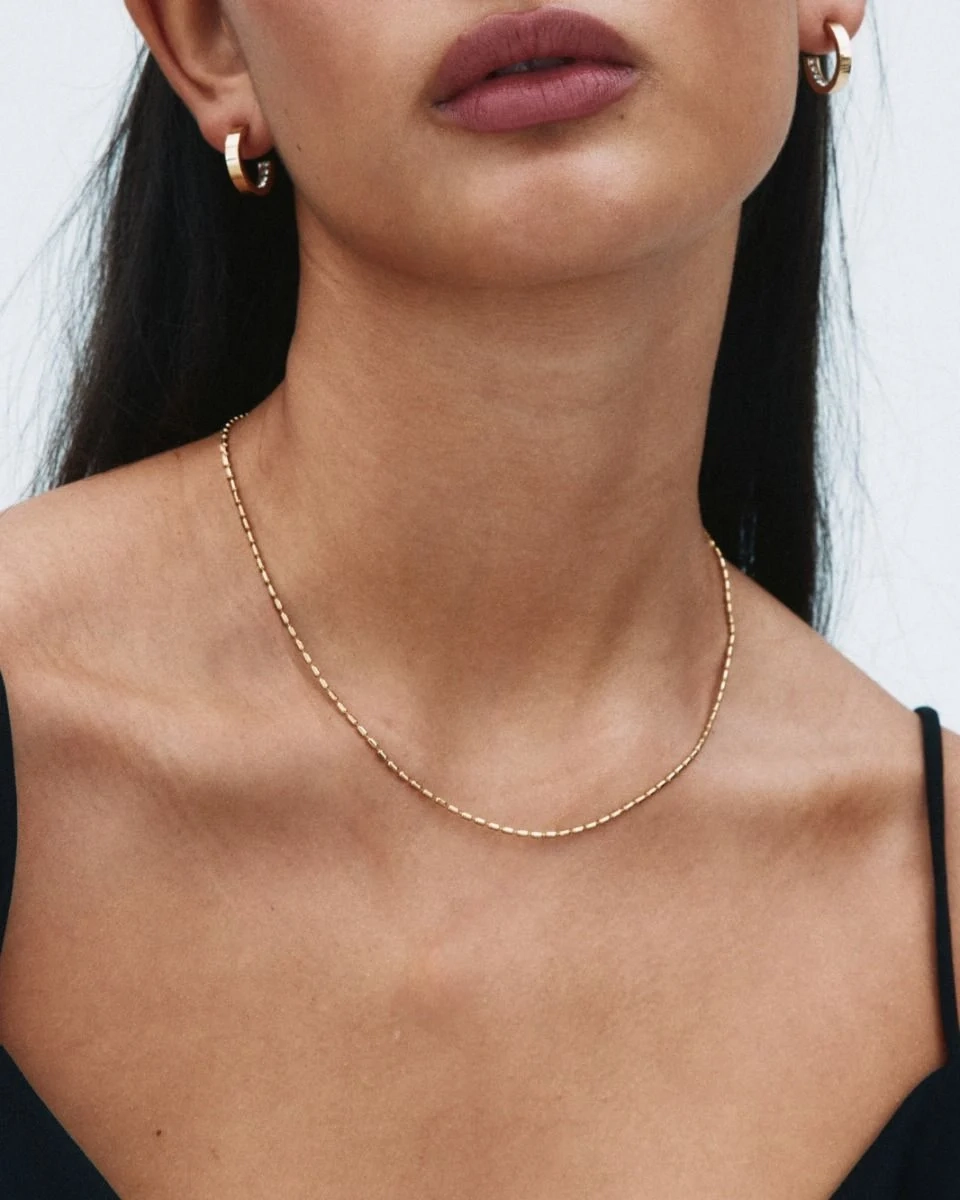 Halsband i 14K guldplätering med eleganta