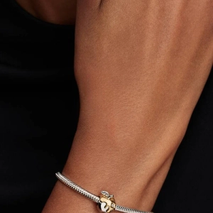 im Labor gezüchtetem Diamanten