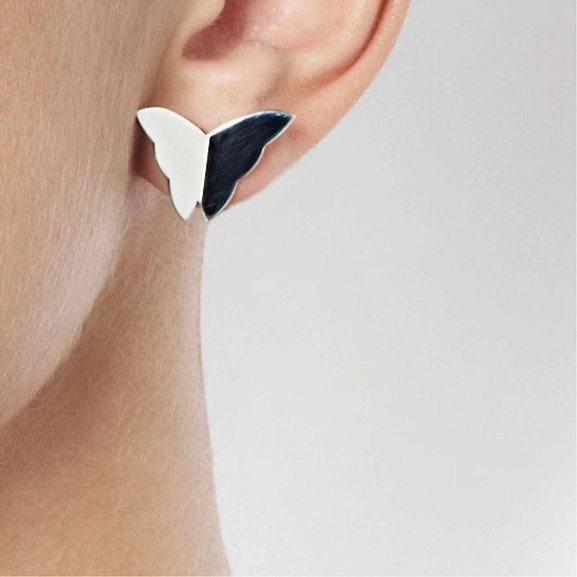 Miss Butterfly Ear - Efva Attling - Suuri valikoima & ilmainen lahjapaketointi - Nordicspectra.fi