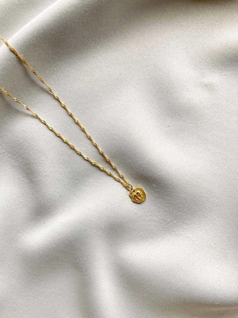 Letters Elephant Pendant Gold -CU Jewellery - Snabb frakt & paketinslagning - Nordicspectra.se