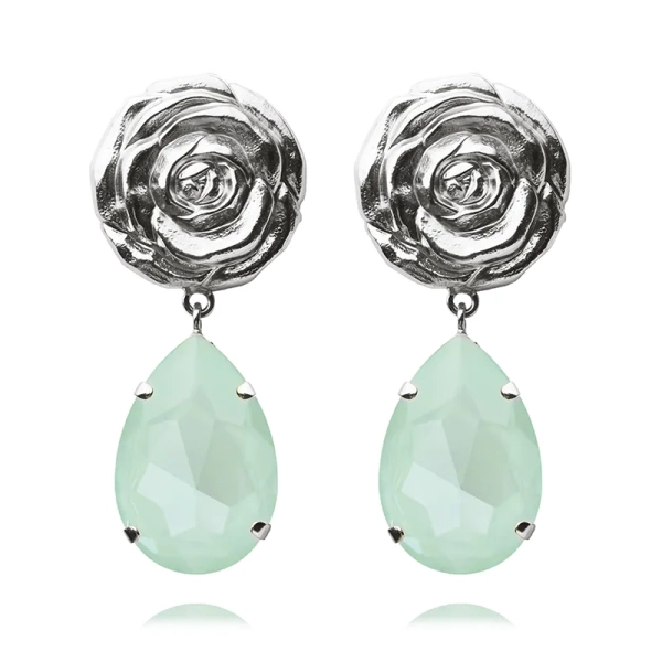 Rosita Drop Earrings i rhodiumpläterad mässing med mjuka mintfärgade kristaller