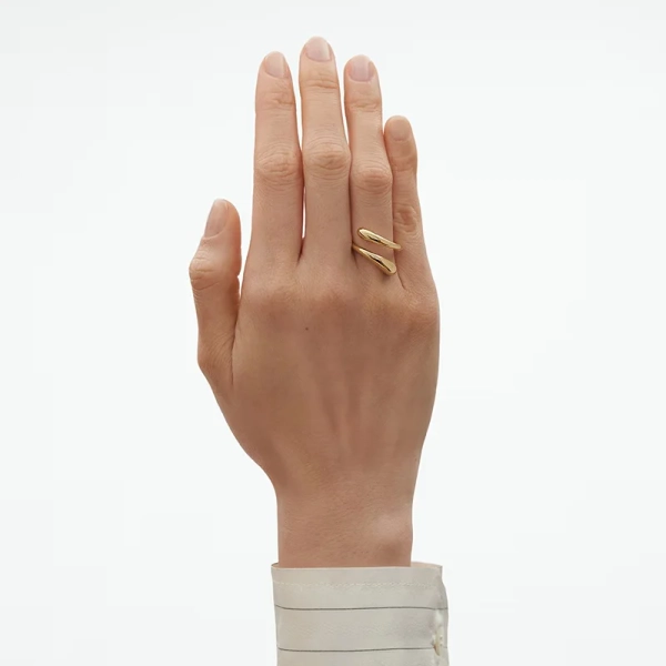 designad av Jacqulene Rabun för Georg Jensen.