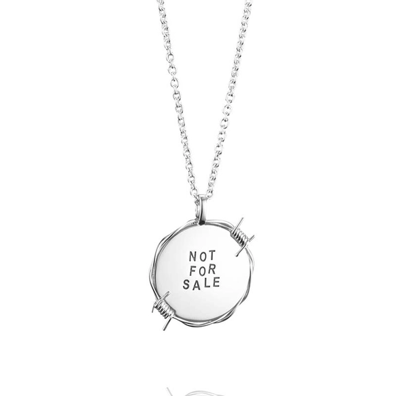 Not For Sale Pendant - Efva Attling halsband - Snabb frakt & paketinslagning - Nordicspectra.se