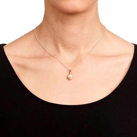 Sweetness Pearl Halsband - Carolina Gynning Halsband - Snabb frakt & paketinslagning - Nordicspectra.se