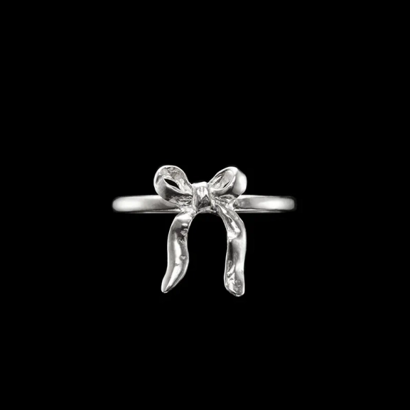 Bow Ring - Maria Nilsdotter - 1-2 dagars leverans - Nordic Spectra
