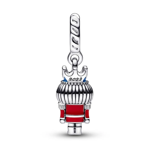 Festive Nutcracker 2022 Dangle Charm - PANDORA - Snabb frakt & paketinslagning - Nordicspectra.se