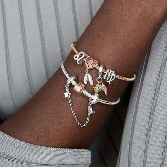 Funkelnder Skorpion Sternzeichen-Charm von PANDORA, Schneller Versand - Nordicspectra.de