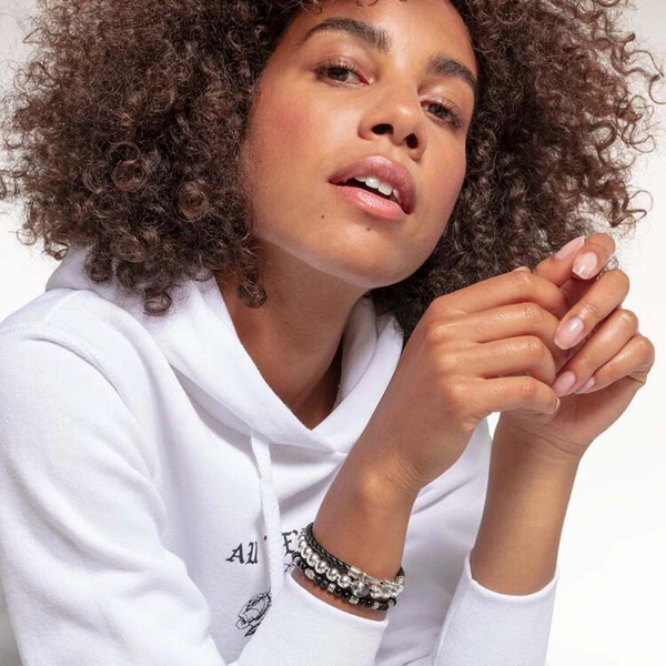 Flätat Svart Läderarmband Med Karbinhake - Thomas Sabo armband - Snabb frakt & paketinslagning - Nordicspectra.se