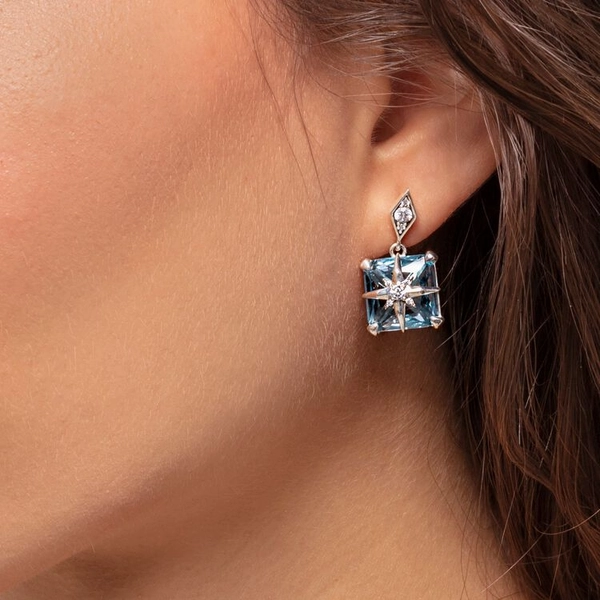 Stiftörhängen Blå Sten med Glittrande Stjärna Silver - Thomas Sabo örhängen - Snabb frakt & paketinslagning - Nordicspectra.se