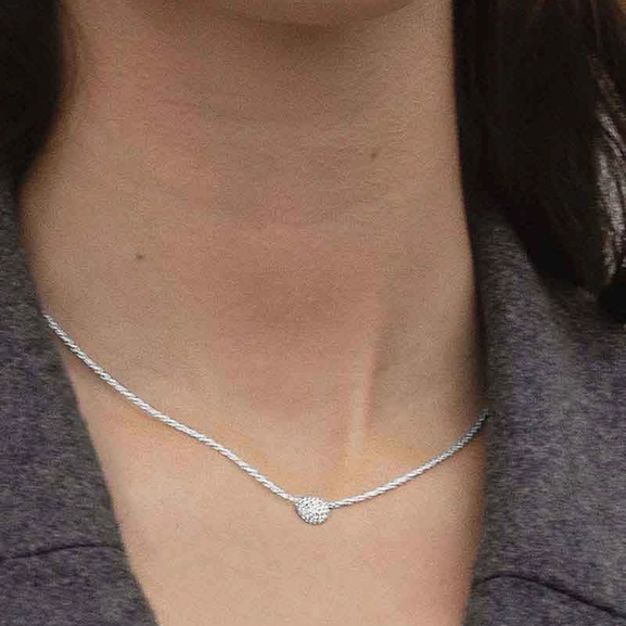 Stardust Drop Necklace - Drakenberg Sjölin Halsband - Snabb frakt & paketinslagning - Nordicspectra.se