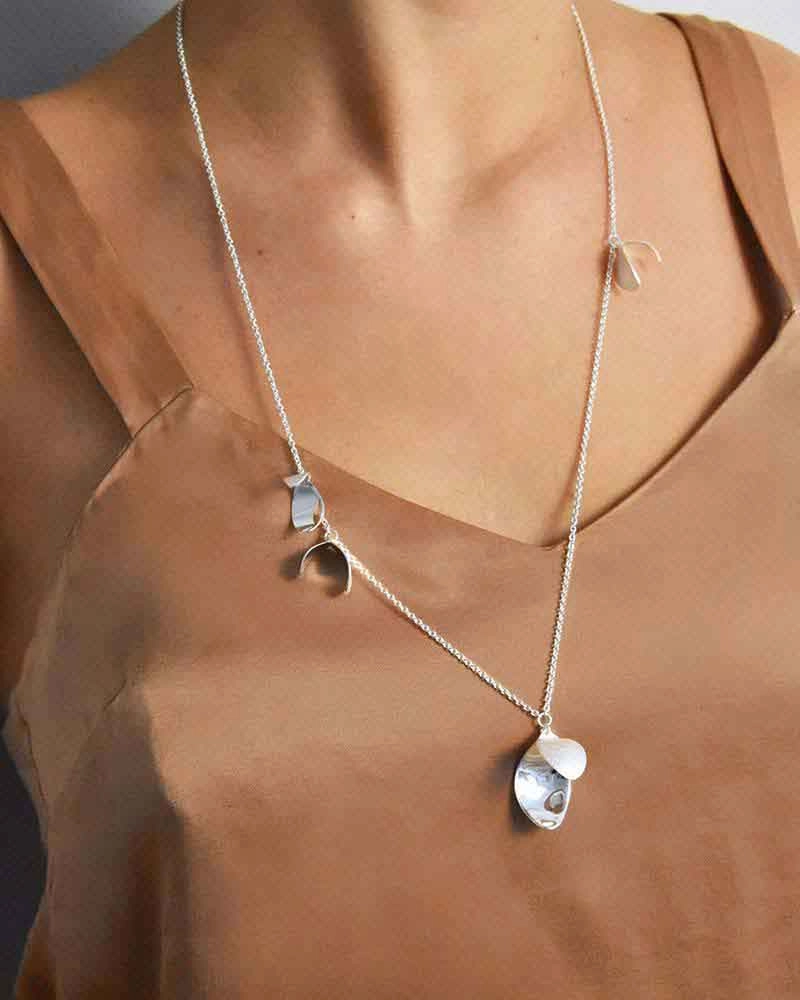 Blossom Necklace - Drakenberg Sjölin Halsband - Snabb frakt & paketinslagning - Nordicspectra.se