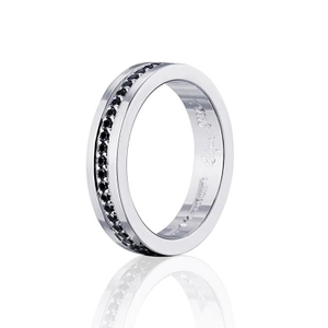 4 1/2 & Black Stars Ring - Efva Attling ringar - Snabb frakt & paketinslagning - Nordicspectra.se