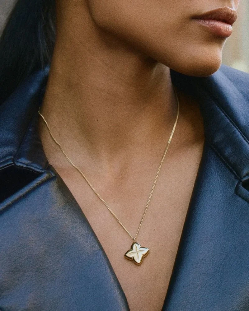 Guldhalsband från Edblad