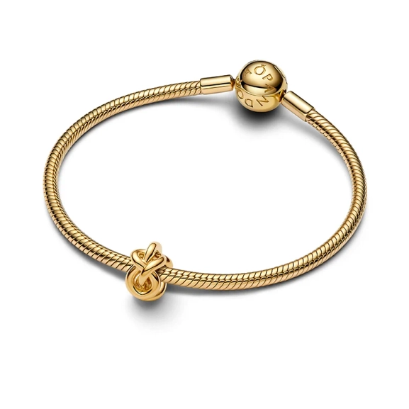 Berlock i sterlingsilver från Pandora med 14 karat guldplätering