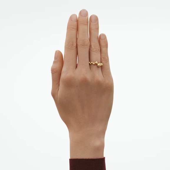SS25_ECOM_ON-MODEL_MOONLIGHT GRAPES_RING_20001635