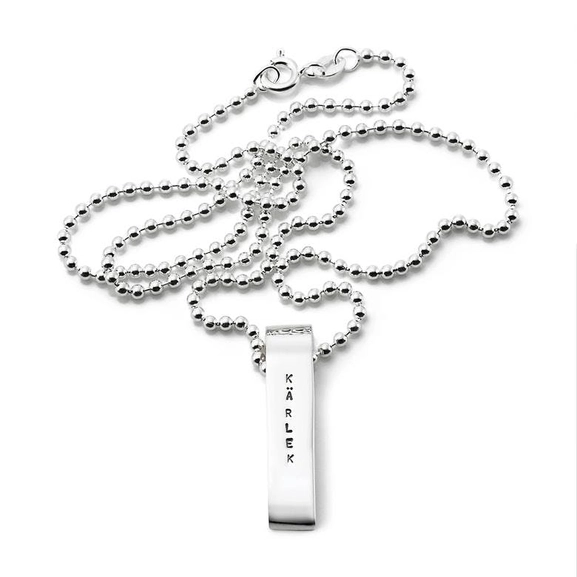 Kärlek Pendant - Efva Attling halsband - Snabb frakt & paketinslagning - Nordicspectra.se