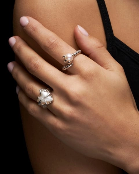 1289_f8d6359df5-claw-pearl-ring-gps-model