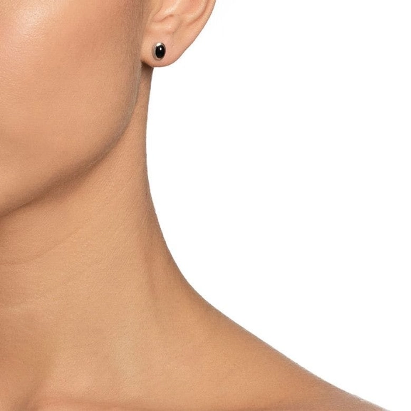 Love Bead Ear Silver - Onyx - Efva Attling - Suuri valikoima & ilmainen lahjapaketointi - Nordicspectra.fi