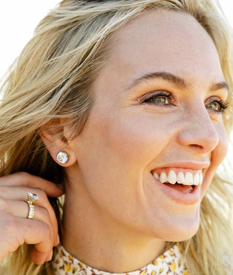 ALICE Örhängen Kristall/Stål - Astrid & Agnes - Snabb frakt & paketinslagning - Nordicspectra.se