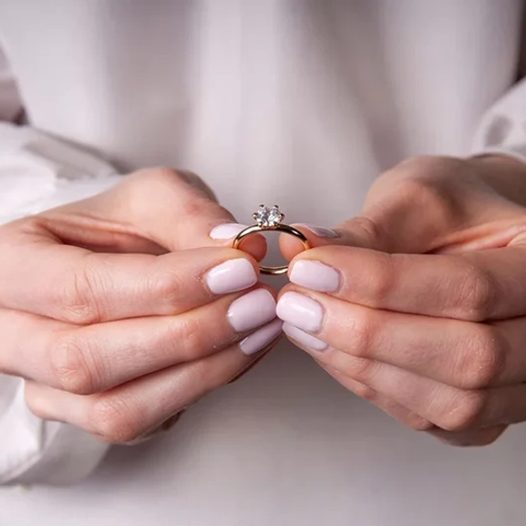 Glow 1.00 Guld - Vigsel- & förlovningsringar - Schalins - Fri storleksändring* - Nordic Spectra