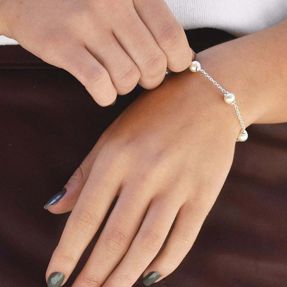 Le Pearl Bracelet - Drakenberg Sjölin Armband - Snabb frakt & paketinslagning - Nordicspectra.se