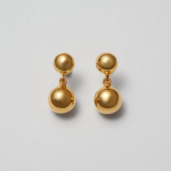 Sphere Earrings Gold från Blue Billie