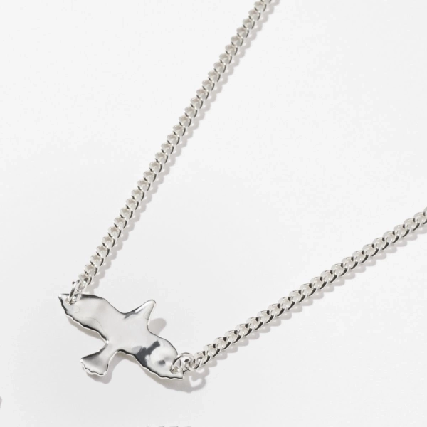 halsband i sterlingsilver med bankad duva och kraftig pansarkedja