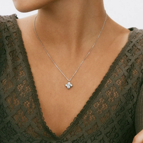 med elegant och tidlös design