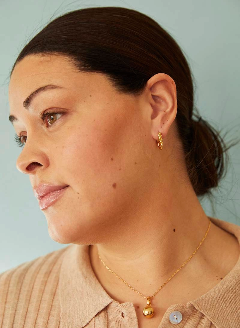 Victory Small Twin Ear Gold -CU Jewellery - Snabb frakt & paketinslagning - Nordicspectra.se
