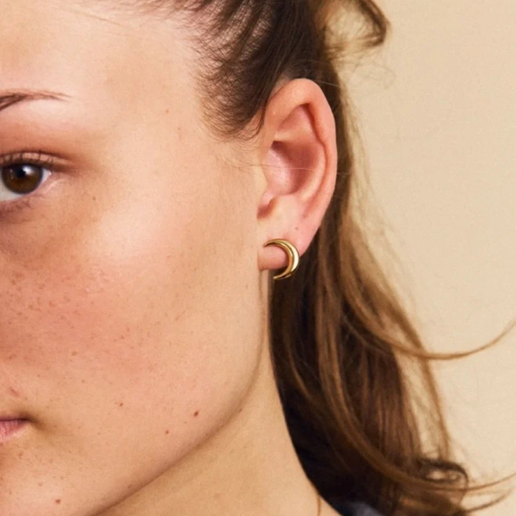 New Moon Studs S Gold - Edblad - Snabb leverans - Gratis paketinslagning