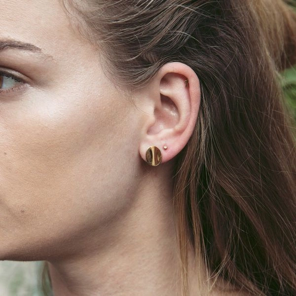 Pebble Mini Studs Gold - Edblad - Snabb frakt & paketinslagning - Nordicspectra.se