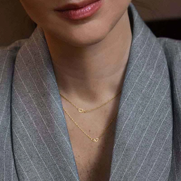 Love Necklace Gold - Drakenberg Sjölin Halsband - Snabb frakt & paketinslagning - Nordicspectra.se