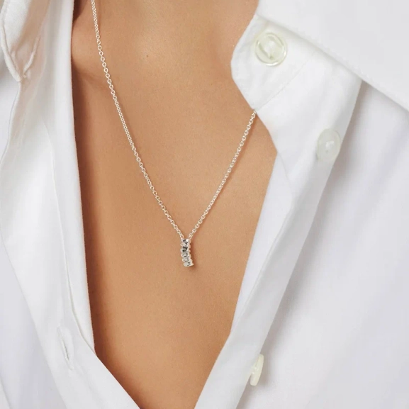 inspiriert von gestapelten Steinen