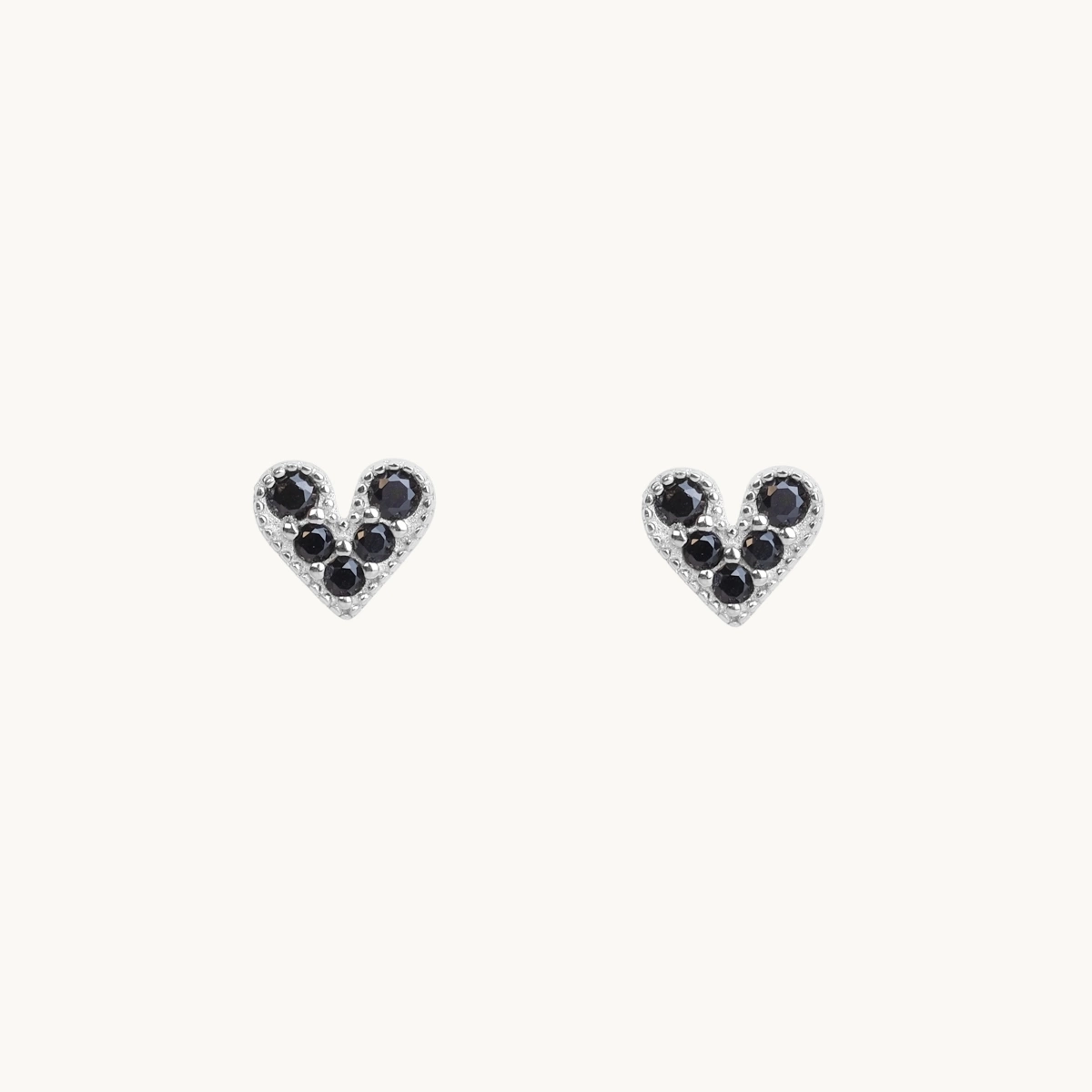 Emma Israelsson - Blk Heart Earrings Silver