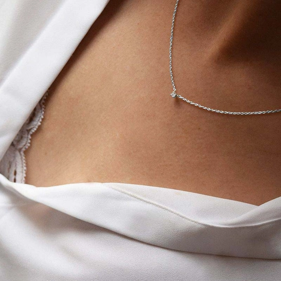 Diamond Sky Drop Necklace - Drakenberg Sjölin Halsband - Snabb frakt & paketinslagning - Nordicspectra.se